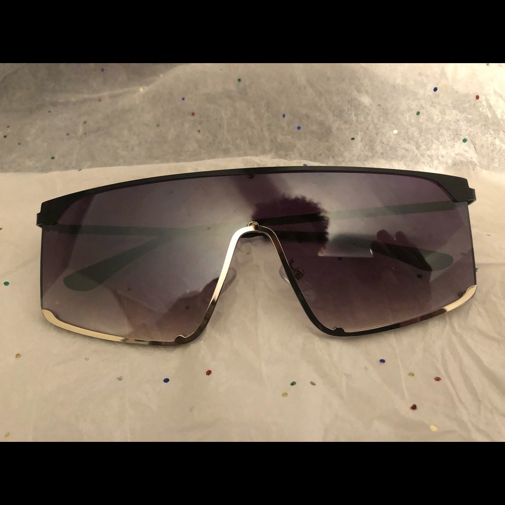 Sunglasses 2/$20